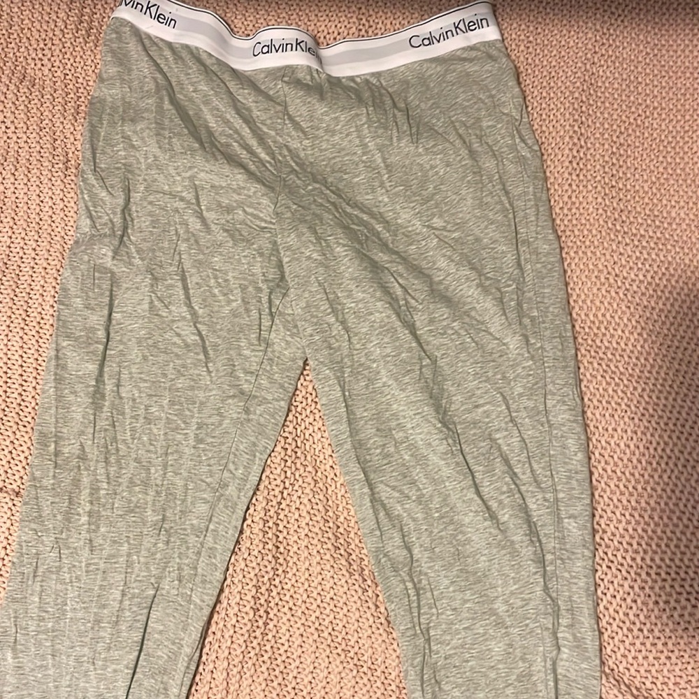 Calvin Klein, grey leggings